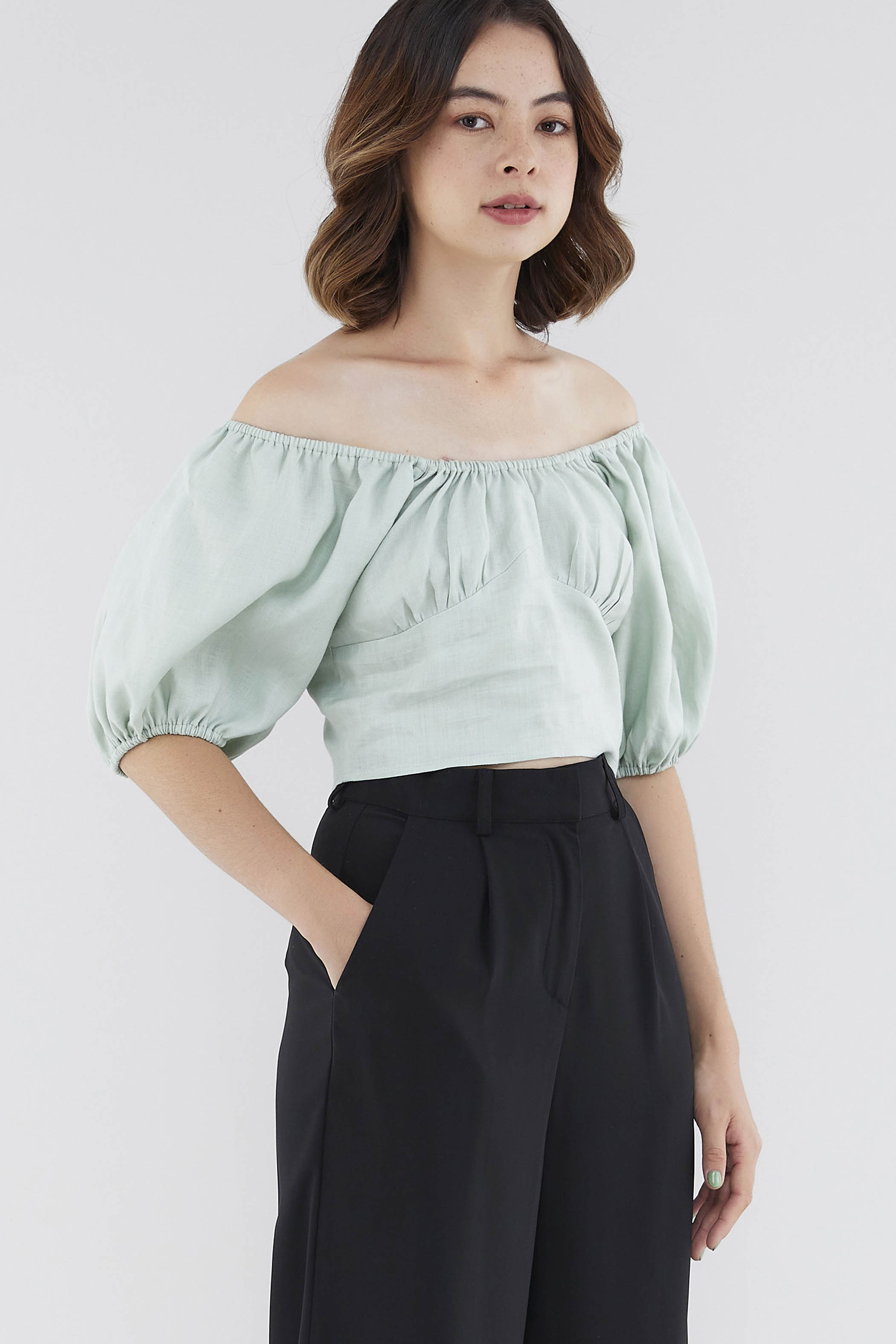 Cascy Linen Off-Shoulder Blouse