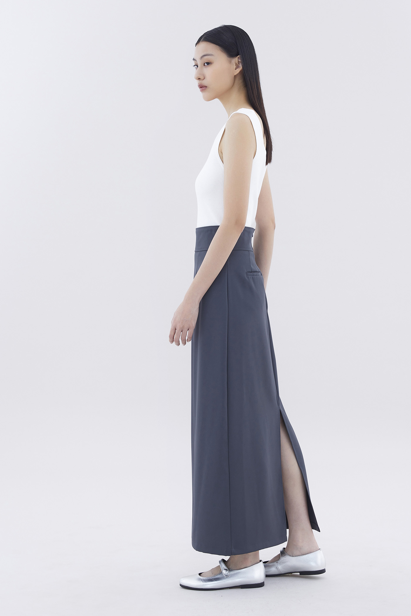 Descue High-Rise Straight Skirt